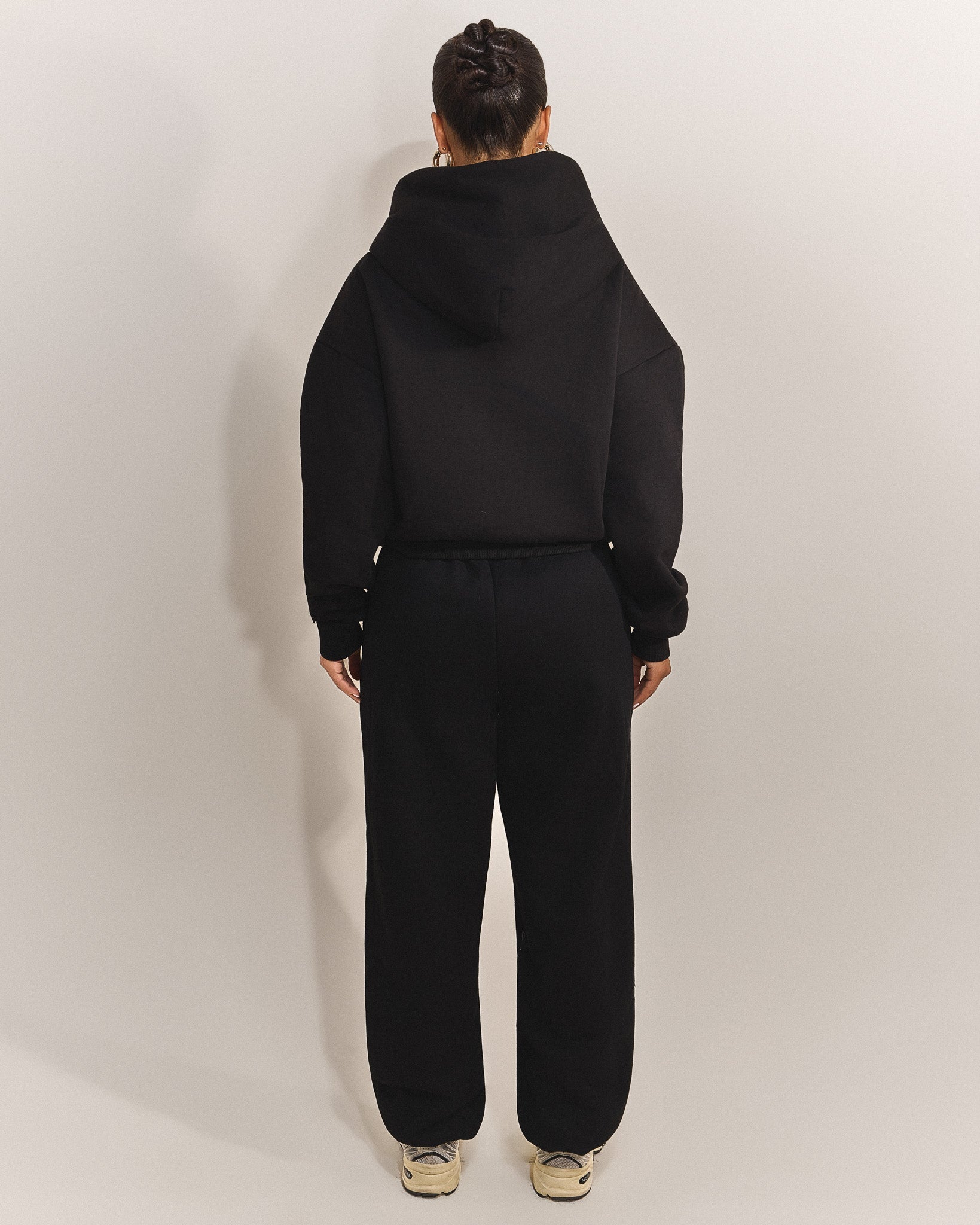 The Classics Cuffed Joggers in Black